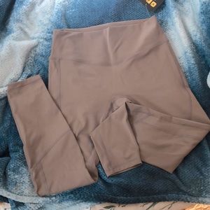 High waisted leggings